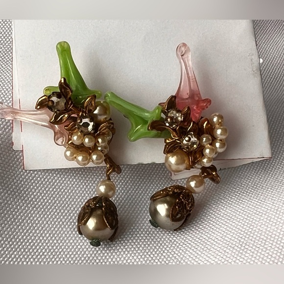 Vintage Rare Early Miriam Haskell Robert Brass Filigree glass leaf Earrings Set - Picture 1 of 17